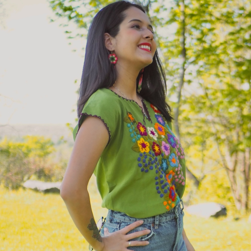 Meet your Posher, Adri